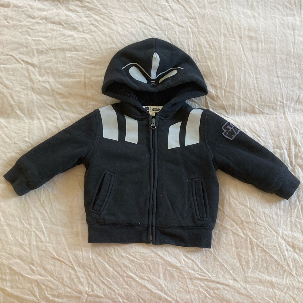 GAP Toddler STAR WARS fuzzy hoodie - Size 12-18mo